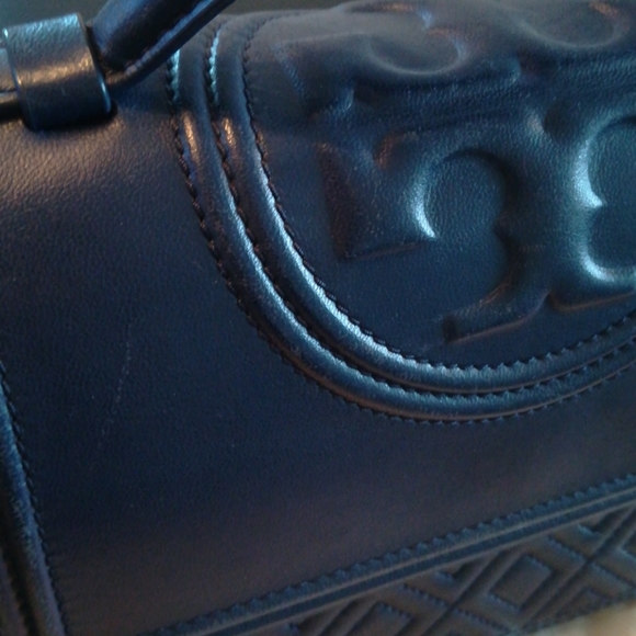 Tory Burch Fleming Satchel in Navy - Picture 6 of 16